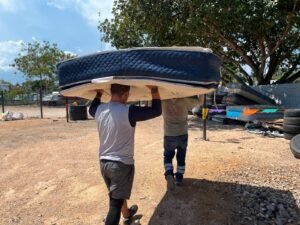 Gobierno de Estefanía Mercado y ciudadanía retiran más de 25 toneladas de cacharros en Playa del Carmen